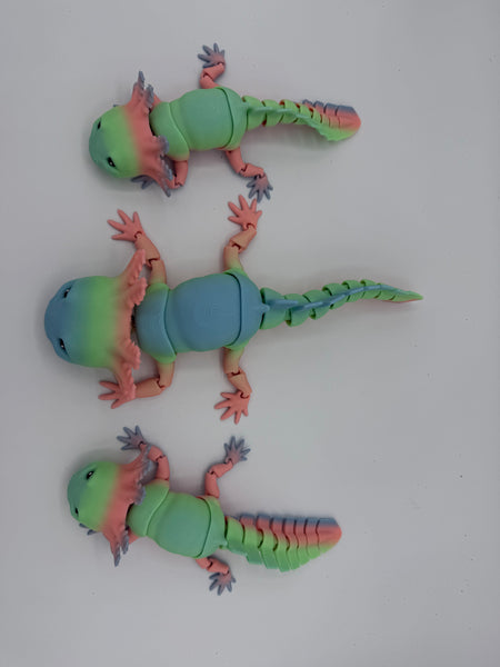 Small Multicolor Articulated Axolotls
